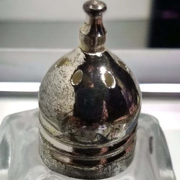 "Vintage Glass Mini Salt & Pepper Shakers w/ Silver Tops  Original Box Set-6 - Picture 8 of 11